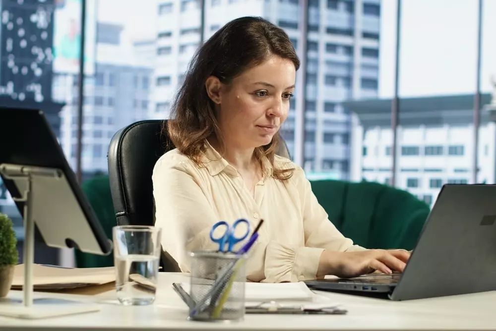 mujer-project-manager